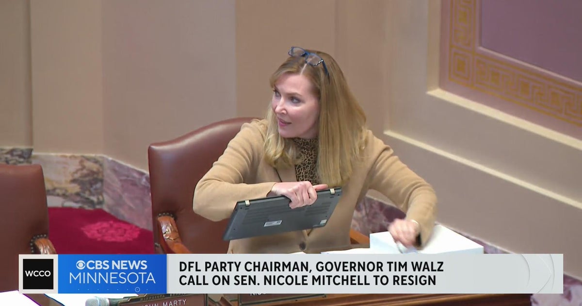Gov. Tim Walz joins call for state Sen. Nicole Mitchell to resign - CBS ...