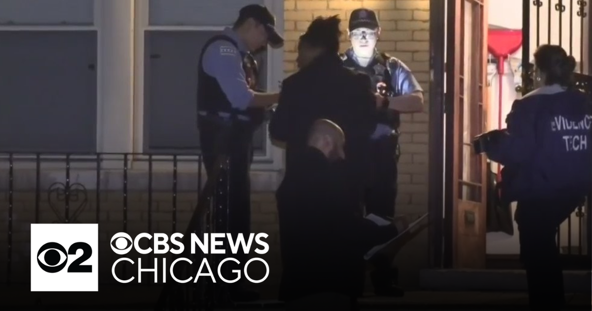 Woman accidently shot in face on Chicago's South Side - CBS Chicago