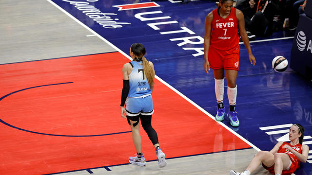 WNBA: JUN 01 Chicago Sky at Indiana Fever 