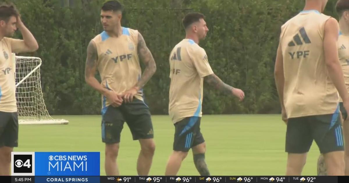 Messi practices with Argentina in Fort Lauderdale - CBS Miami