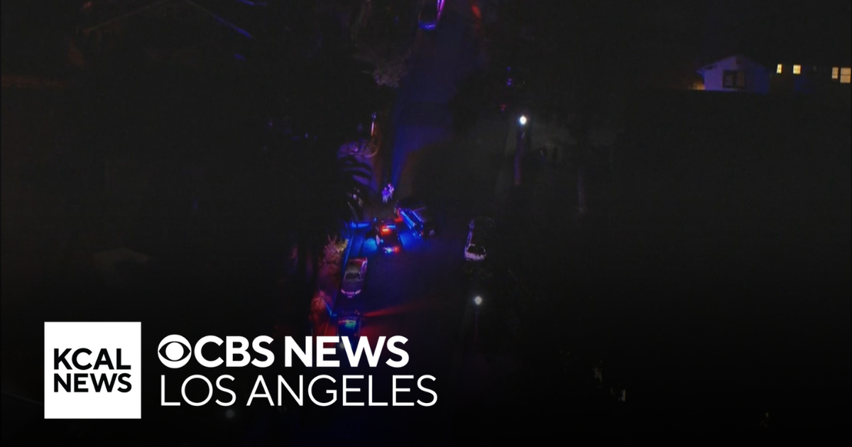 Woman stabbed to death in South Pasadena - CBS Los Angeles