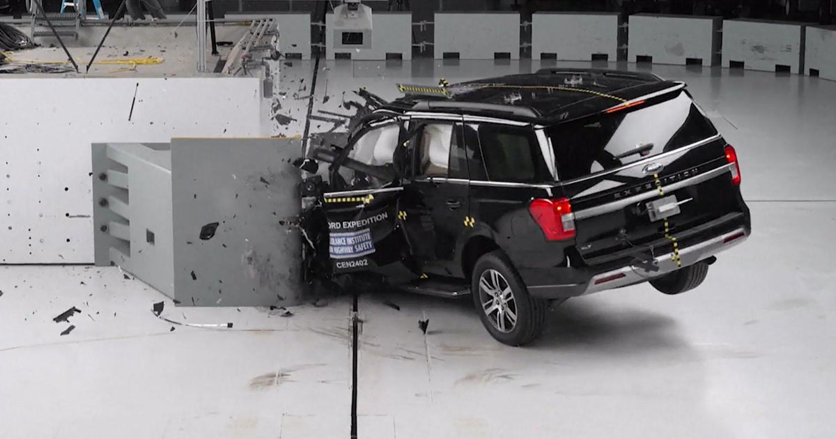 Jeep Wagoneer excels as other large SUVs fall short in safety tests