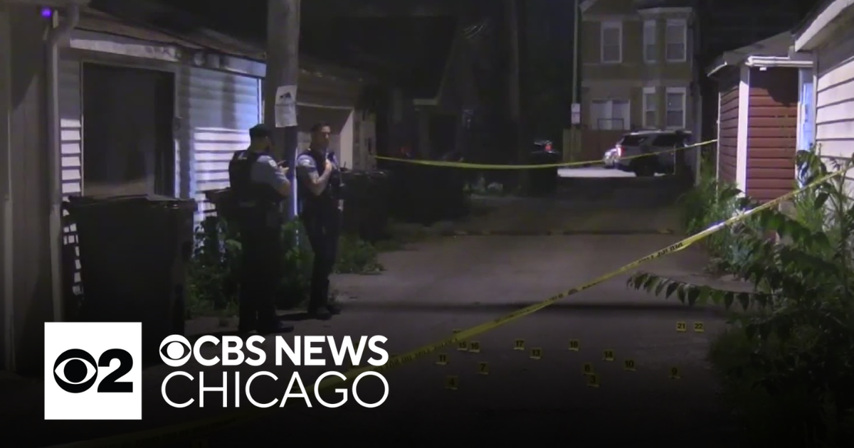 Boy, 15, shot in arm while walking in Southwest Side alley - CBS Chicago