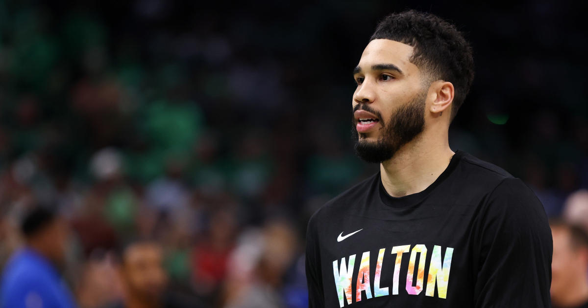 Boston Celtics honor Bill Walton before Game 1 of NBA Finals