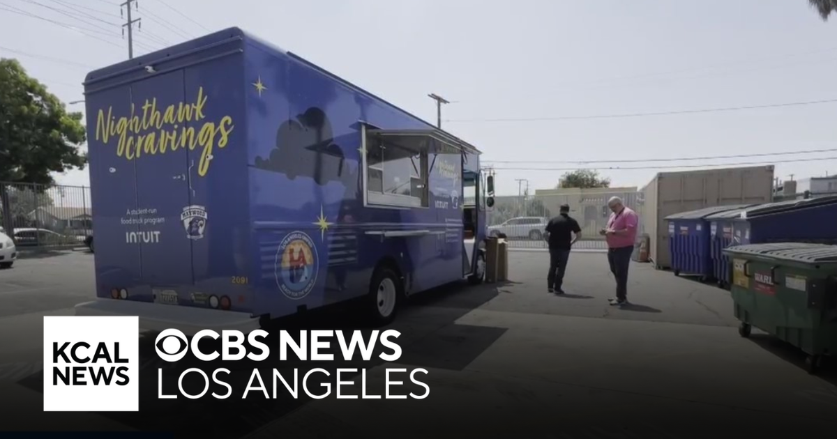 LAUSD students learn real life skills, how to run a small business with food truck program - CBS Los Angeles
