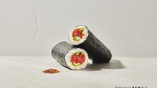 spicy-tuna-sushi-dog.jpg 