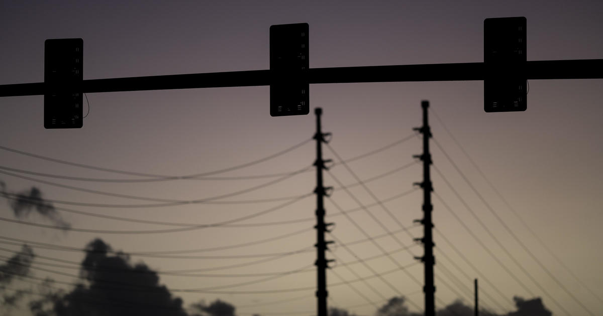 Голяма част от Пуерто Рико губи електричество, тъй като противоречията около доставчиците на електричество се засилват
