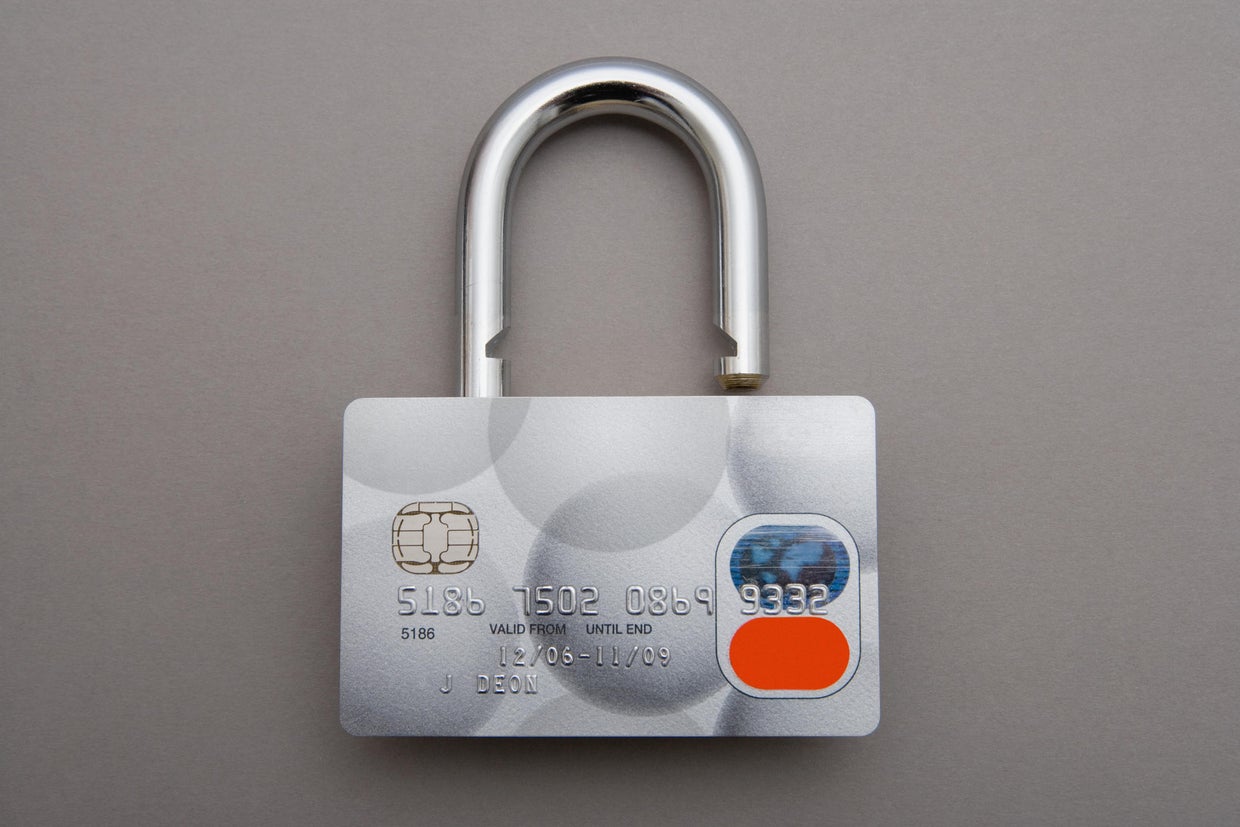 Credit card lock 