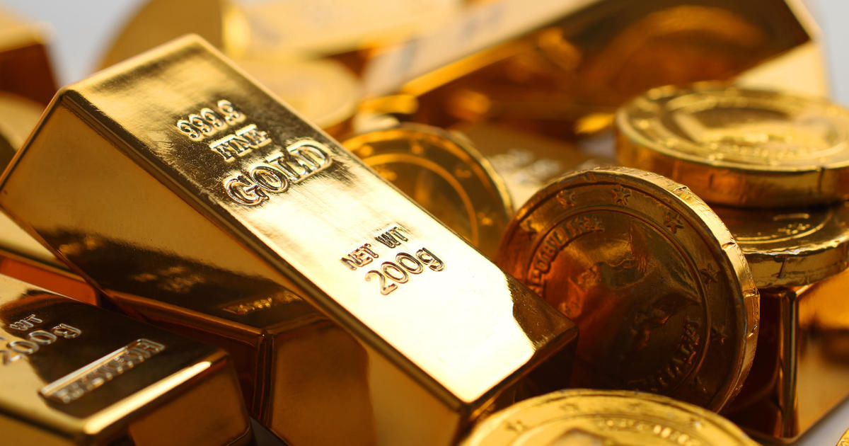 3 gold investing moves to make with inflation cooling