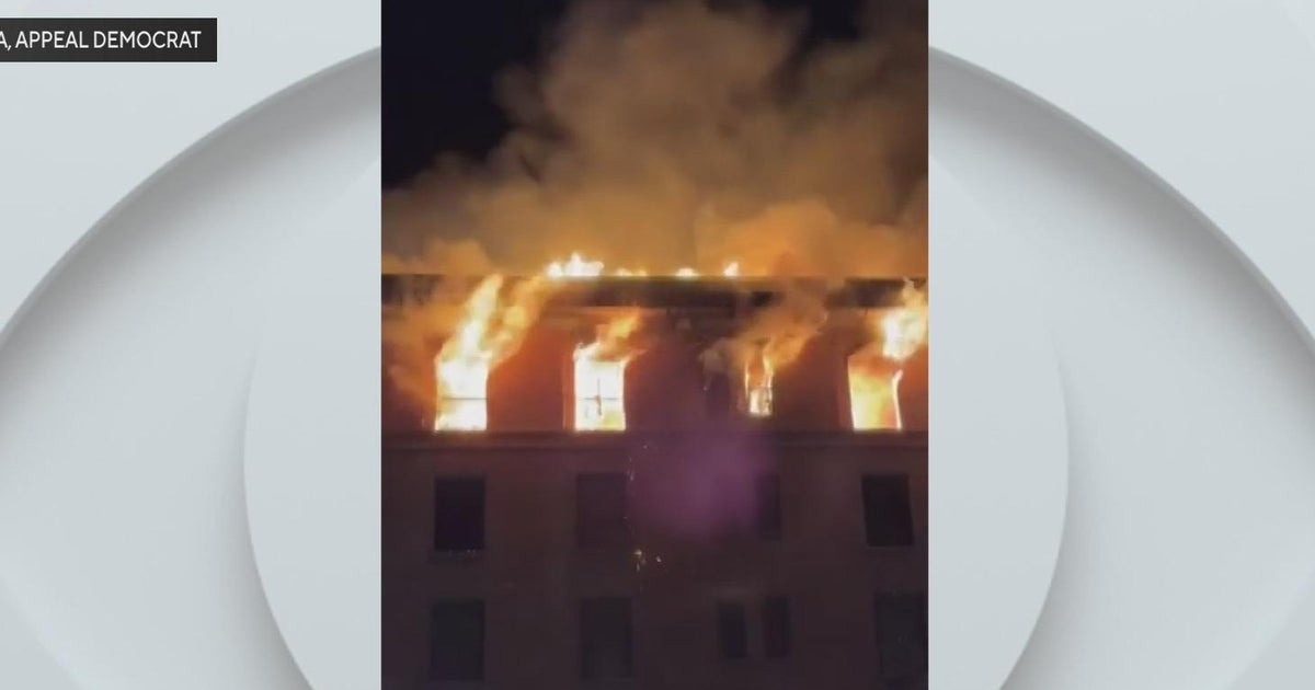 Historic Hotel Marysville goes up in flames
