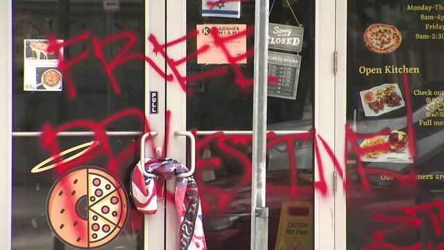 miami-bagel-shop-vandalized-6-17-24.jpg 