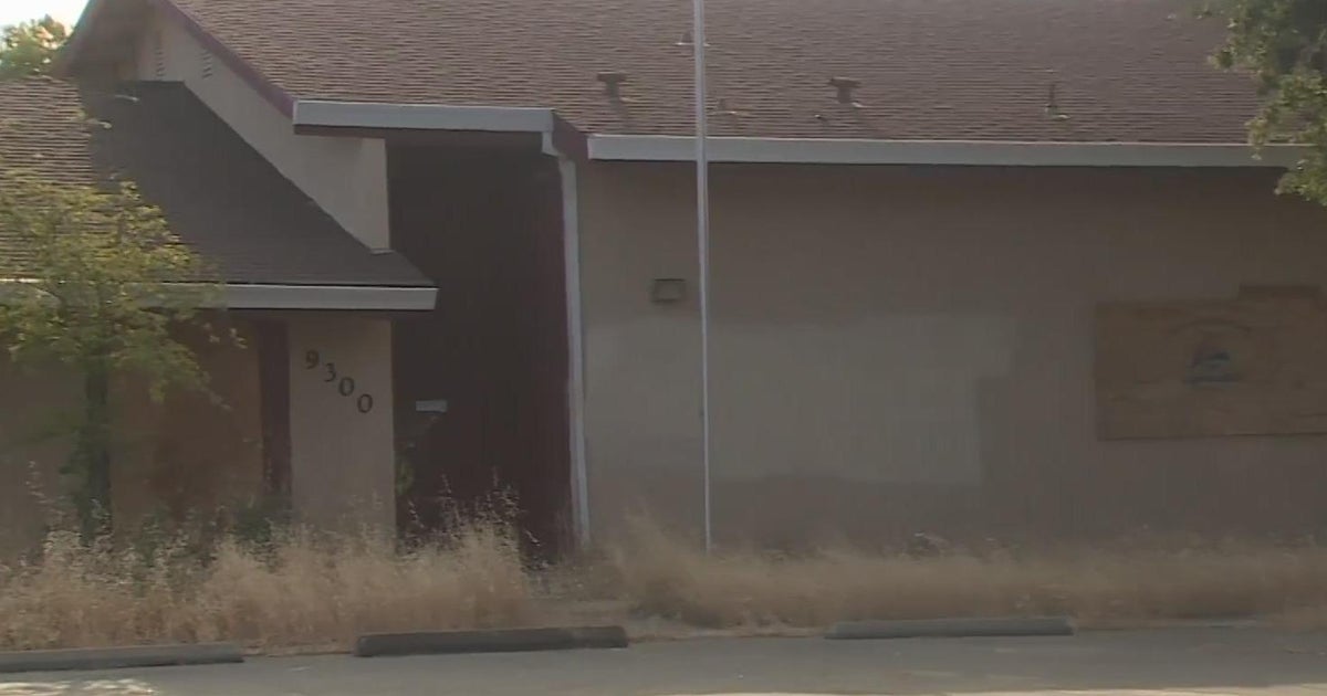 Elk Grove neighborhood frustrations grow with abandoned state-owned building