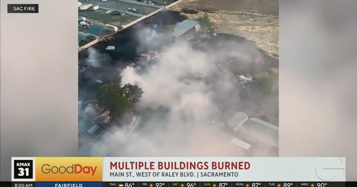 Multiple buildings burned in Sacramento grass fire