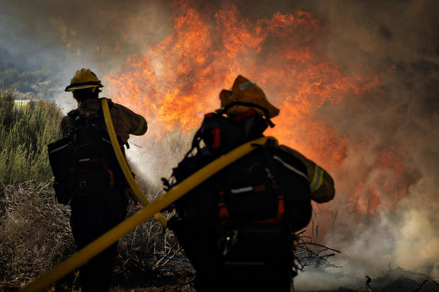A large brush fire broke out today in Gorman, in northern Los Angeles County 