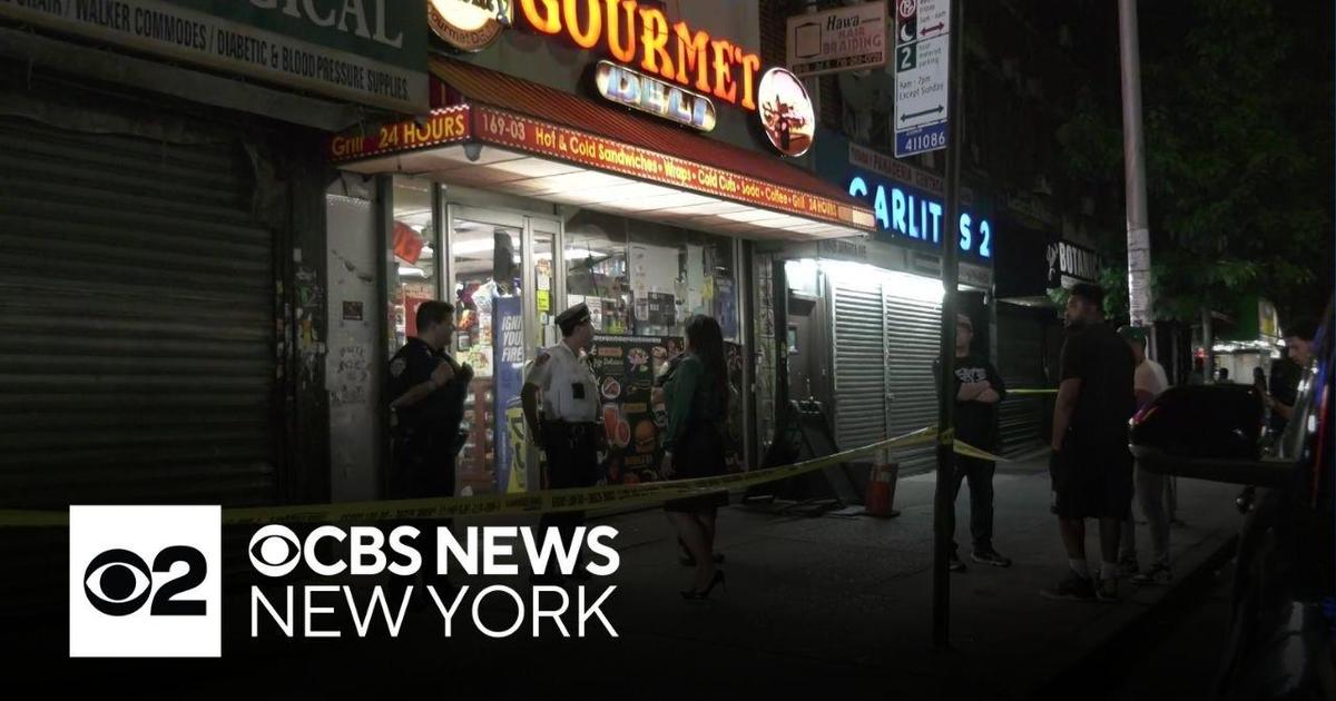 Deadly stabbing inside Queens bodega - CBS New York