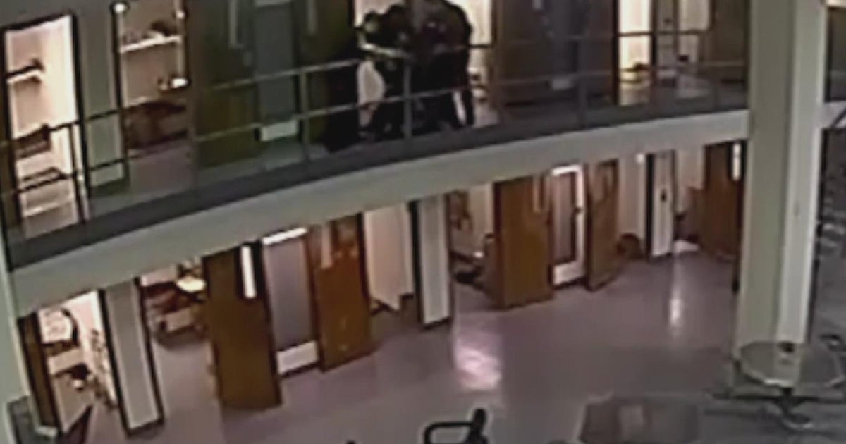2 Tarrant County corrections officers indicted in the death of Anthony ...