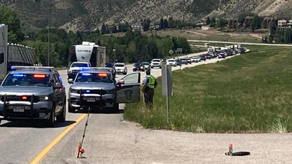 Victims identified in deadly eastbound I-70 crash in Colorado - CBS ...