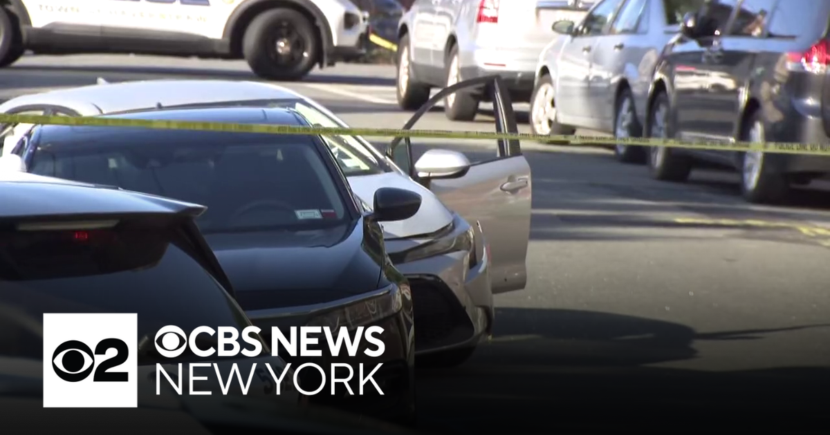 Man shot while sitting inside car in Rockland County - CBS New York