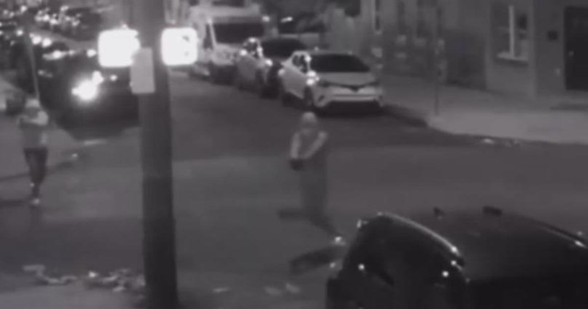 Video shows suspects in South Philadelphia shooting that left 5 men injured, police say