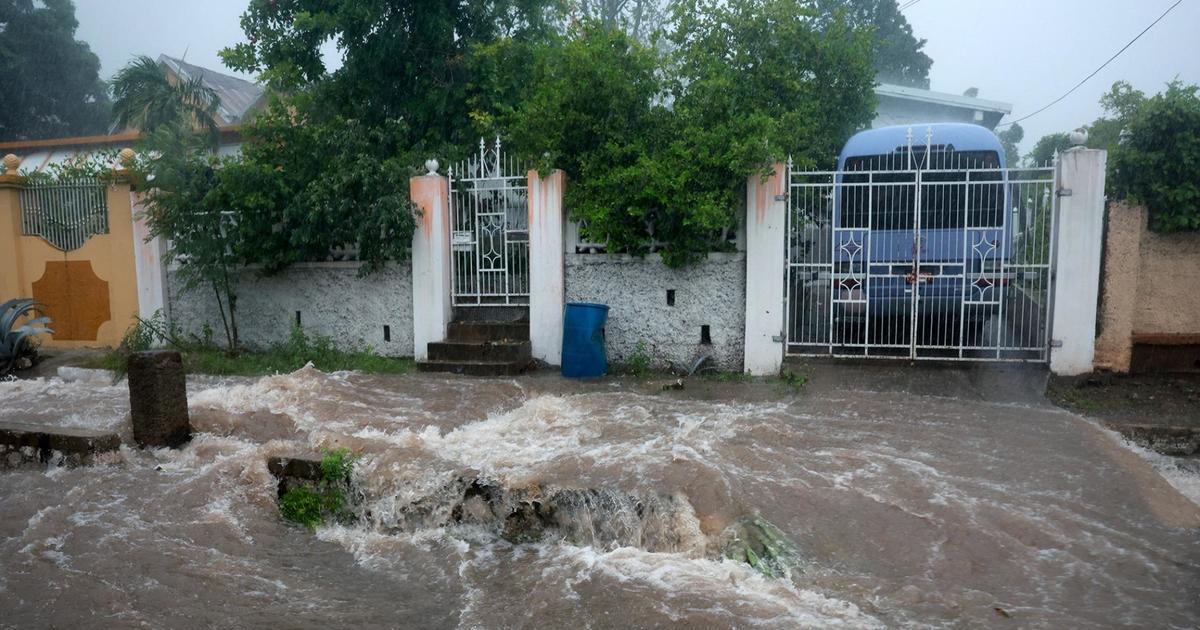 Disaster zone declared in Jamaica as Hurricane Beryl bears down