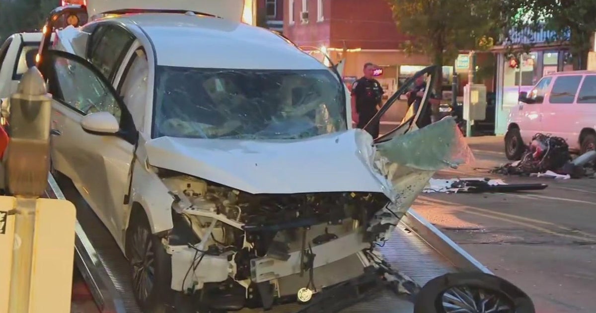 Crash in Homestead sends 8 to the hospital - CBS Pittsburgh