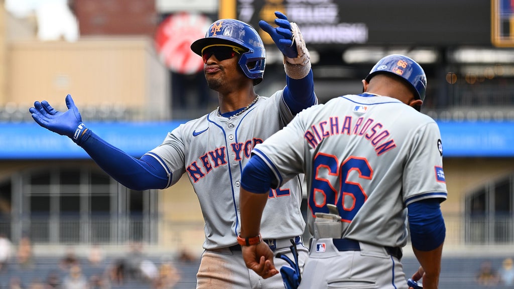 Mets rock Aroldis Chapman in 9th, beat Pirates to get back to .500
