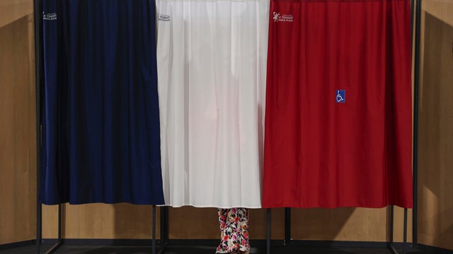 France announces new center-right government 2 months after divisive elections