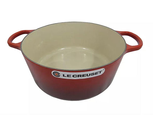 le-creuset-dutch-oven.jpg 