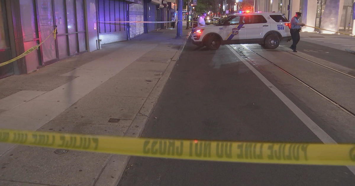 Suspect in triple shooting near Fashion District in Philadelphia turns himself in, police say