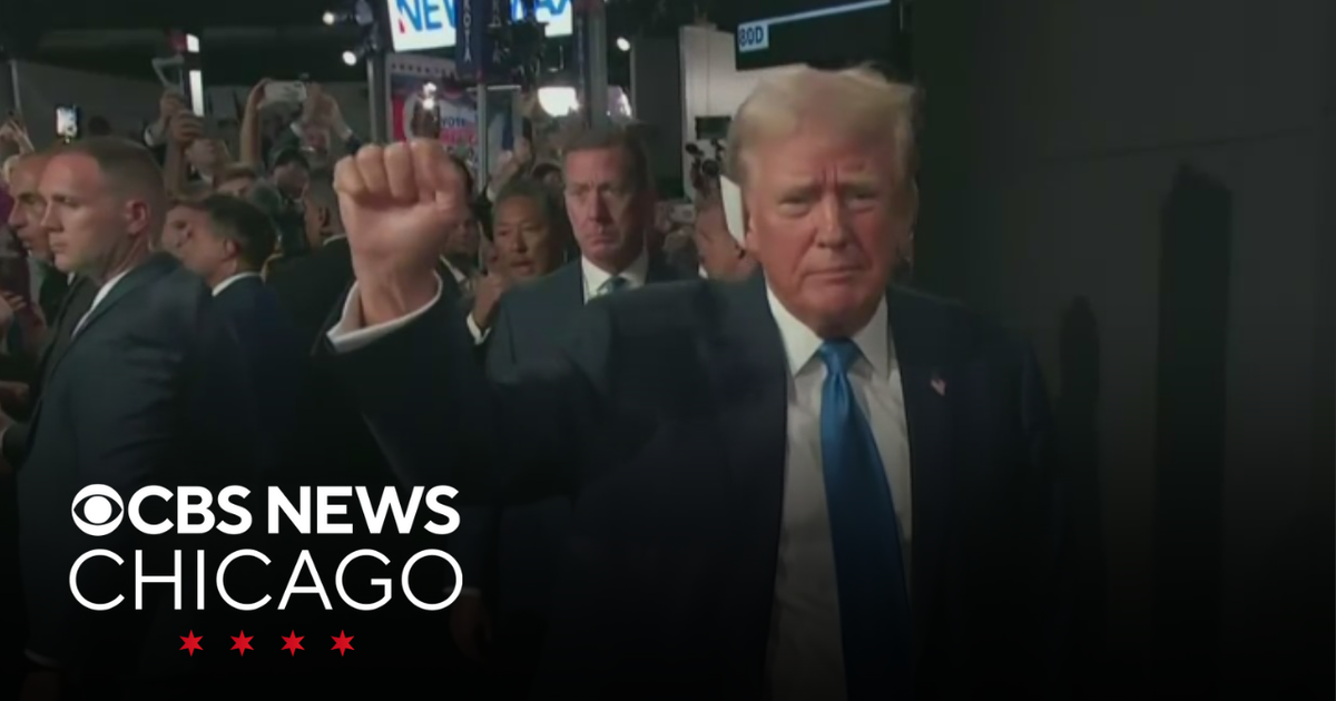 Former President Trump makes appearance for second night of 2024 RNC ...
