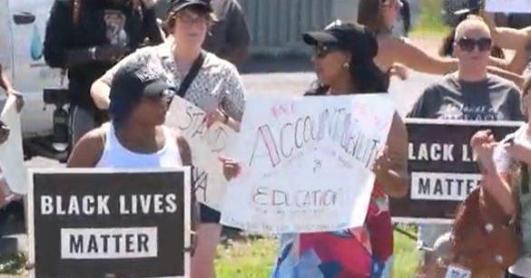 Illinois deputy charged with murder shot woman in face and discouraged partner from trying to save her, authorities say Illinois deputy charged with murder shot woman in face and discouraged partner from trying to save her, authorities say