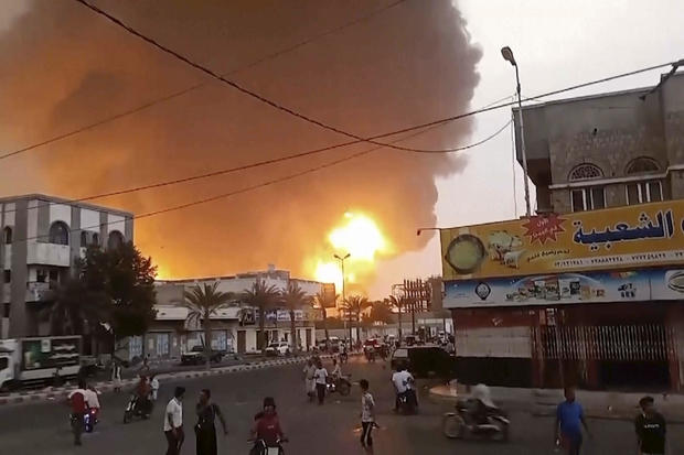 Israeli military airstrikes hit Houthi targets in Yemen in retaliation to attacks