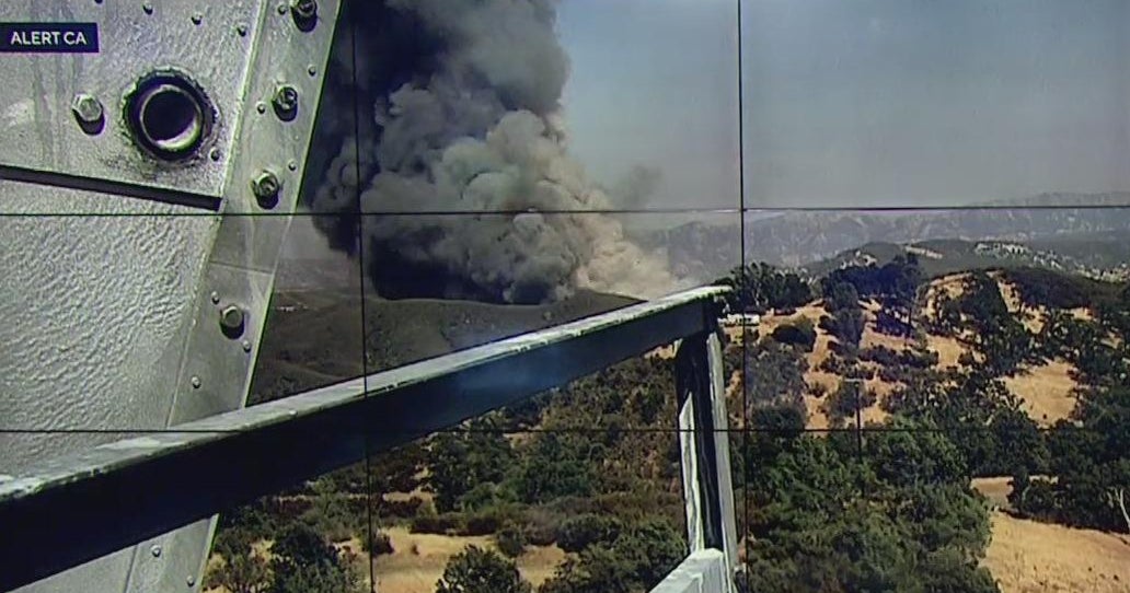Ridge Fire burns 2,300 acres, 10% contained
