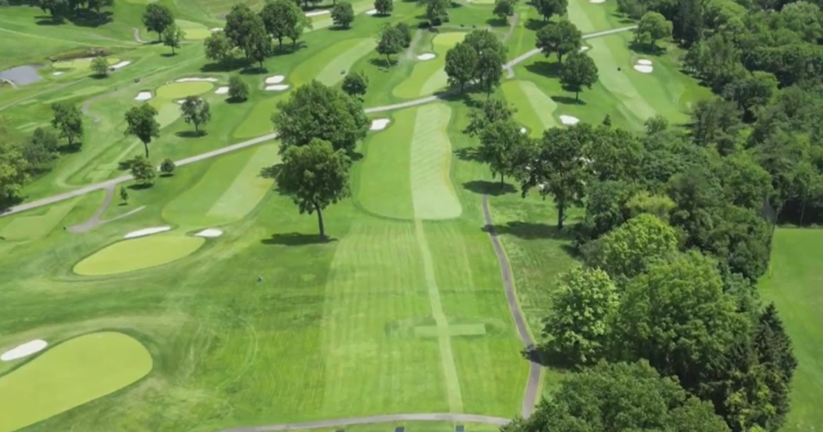 The 1st hole of the Pittsburgh Field Club highlights the topography of Western Pennsylvania | The Elite 18