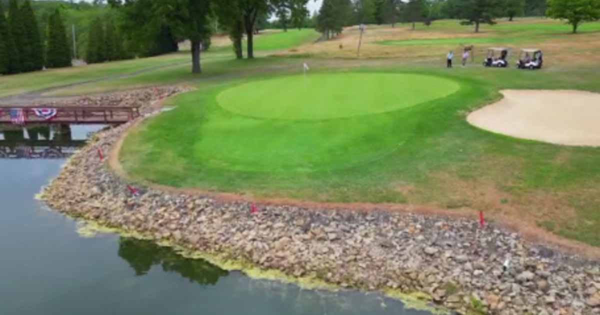 The 10th hole at Latrobe Elks Golf Club offers no room for error | The Elite 18