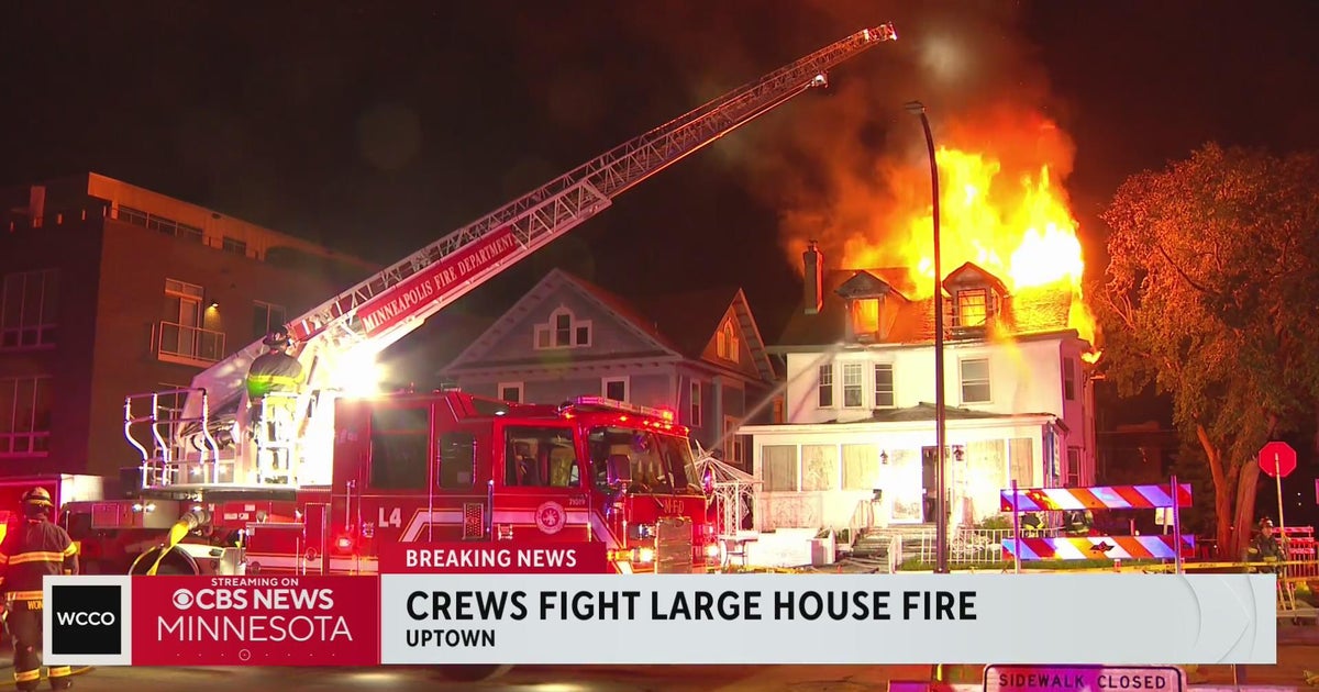 Construction, disabled hydrants hampers Uptown house fire fight - CBS ...