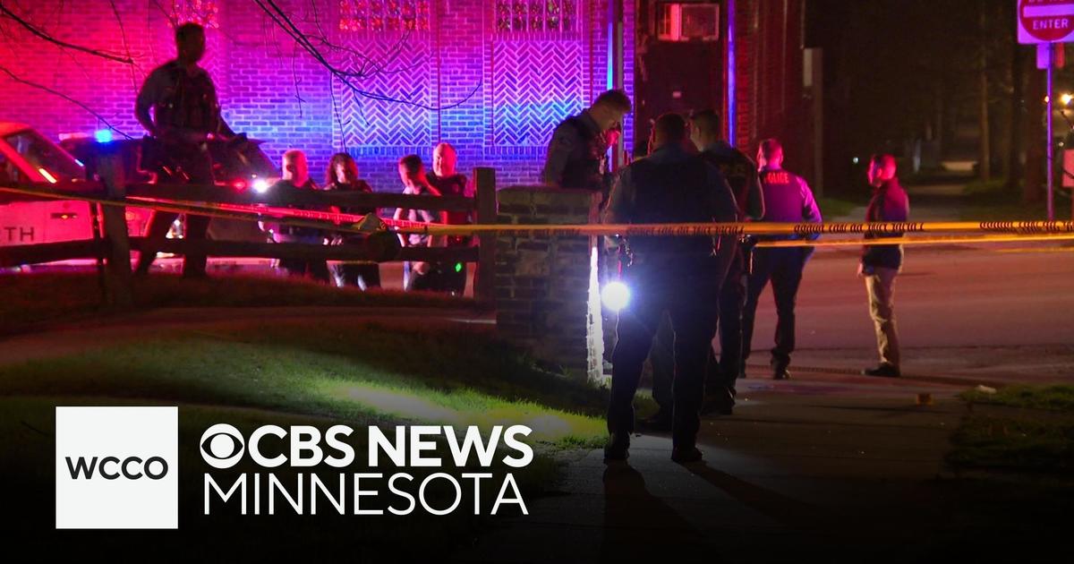 A violent weekend in Minneapolis, and more headlines