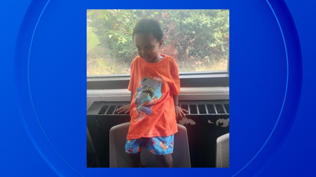 Police search for parents of child found wandering in Detroit 