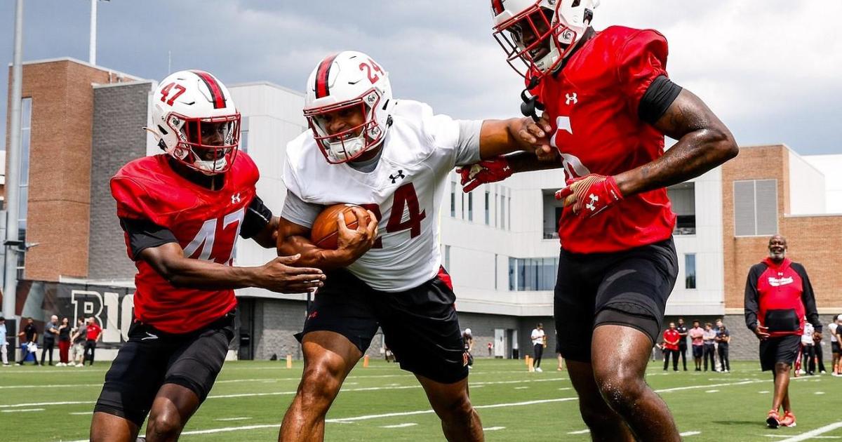 Maryland Gov. Wes Moore suits up for Terps’ football practice