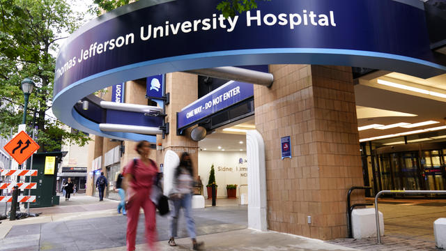 The entrance of Thomas Jefferson University Hospital 