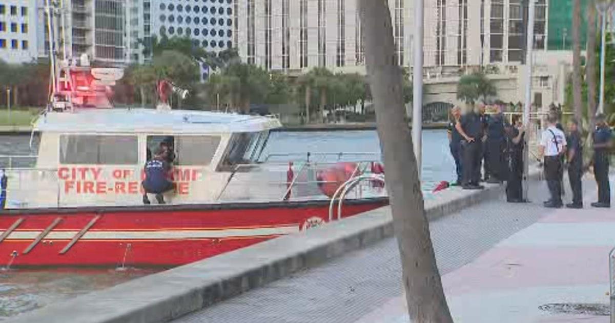 Search underway after woman reportedly jumps into Miami River