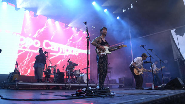 jake-barlow-lolla-d3-hippo-campus-4-1920.jpg 