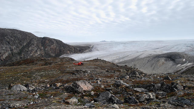 bierman-greenland-rocky-landscape.jpg 