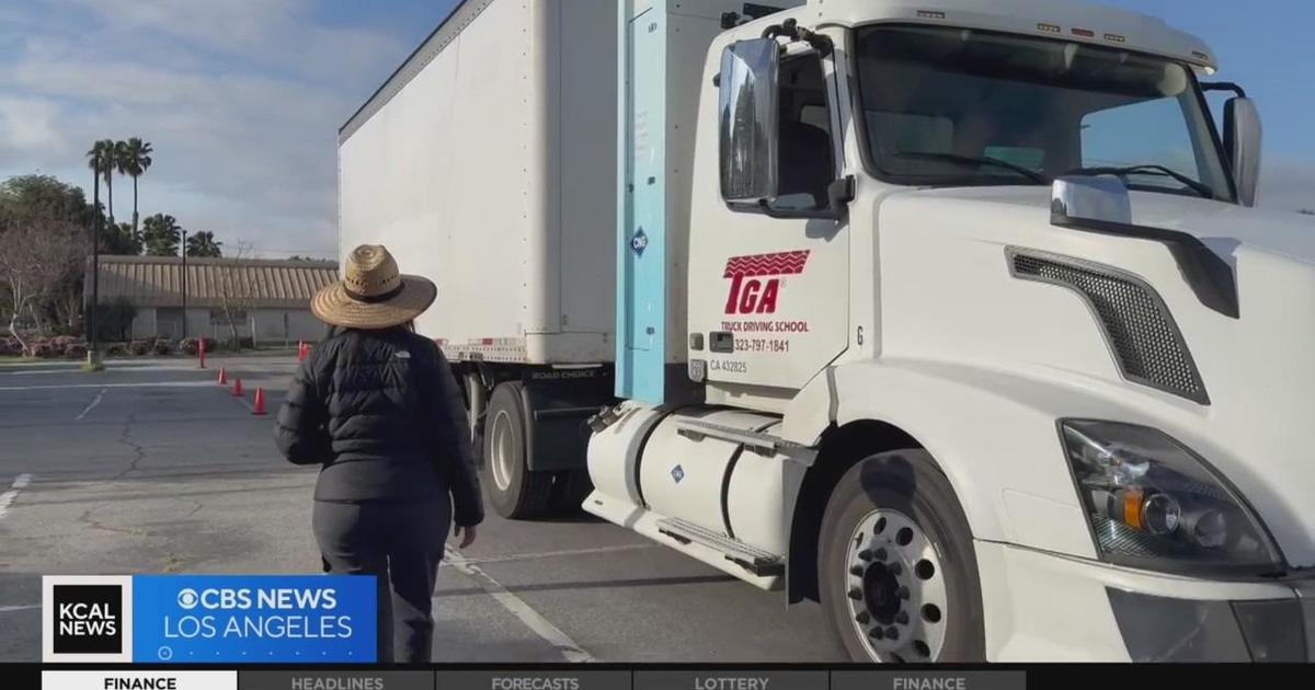 El Camino College paves the way for truck drivers with training program