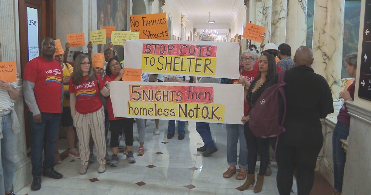Advocates for those in Massachusetts shelters ask governor to rescind limit as time runs out