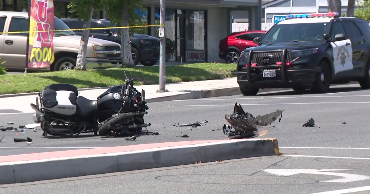 La Habra crash leaves police officer in critical condition and another ...