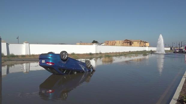 y-kw-vo-river-islands-car-hydrant-crash-1.jpg 