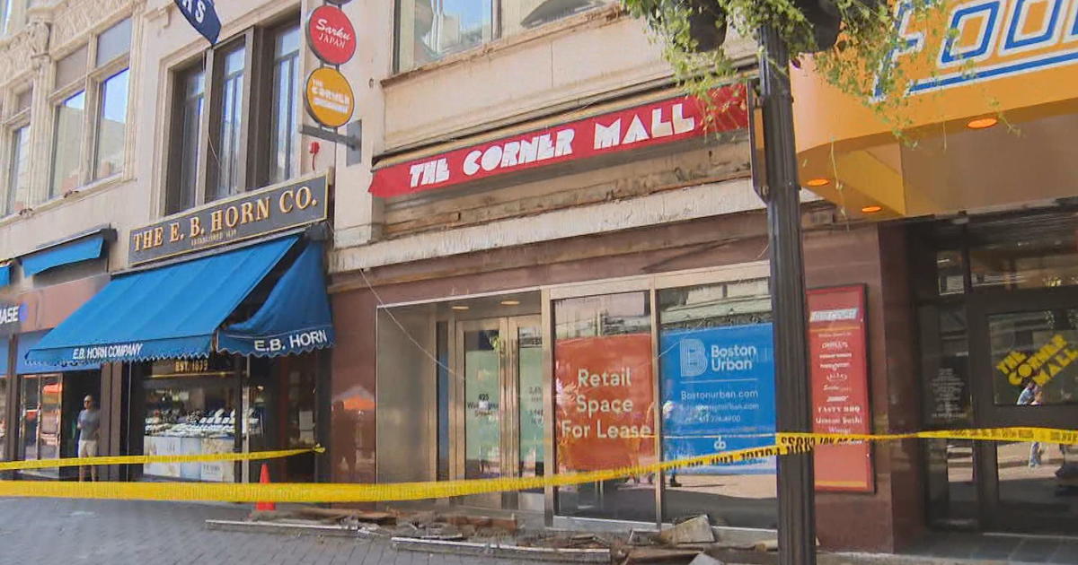 Woman sent to hospital after sign falls in Boston’s Downtown Crossing