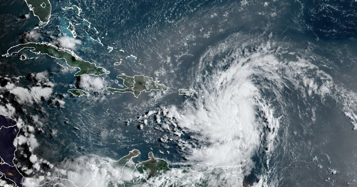 A tempestade tropical Ernesto está se movendo sobre as Ilhas Virgens e deverá se tornar um furacão perto de Porto Rico