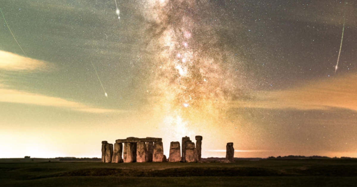 Dazzling photo shows Perseid meteor shower’s “ancient fireworks” raining down on Stonehenge: “Window to the universe”